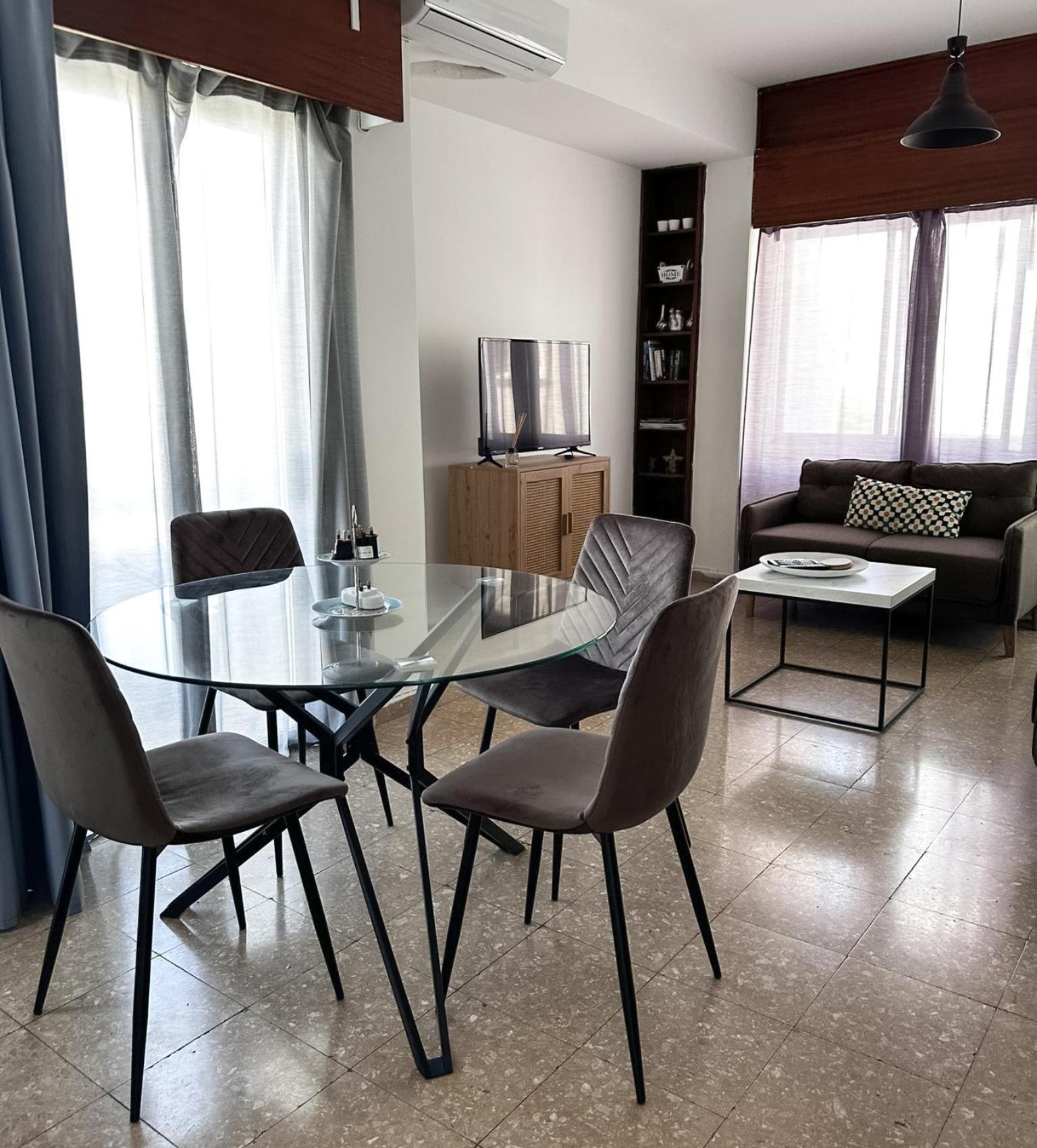 Comfortable Engomi Apartment นิโคเซีย ภายนอก รูปภาพ